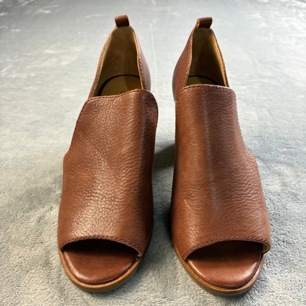Lucky Brand Junai Brown Leather Peep Toe Cutout 3" Block Heel Booties Size 7M - Picture 10 of 16